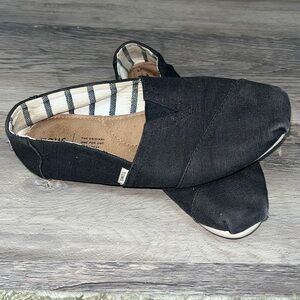 TOMS-Classic Black Heritage Canvas Shoes